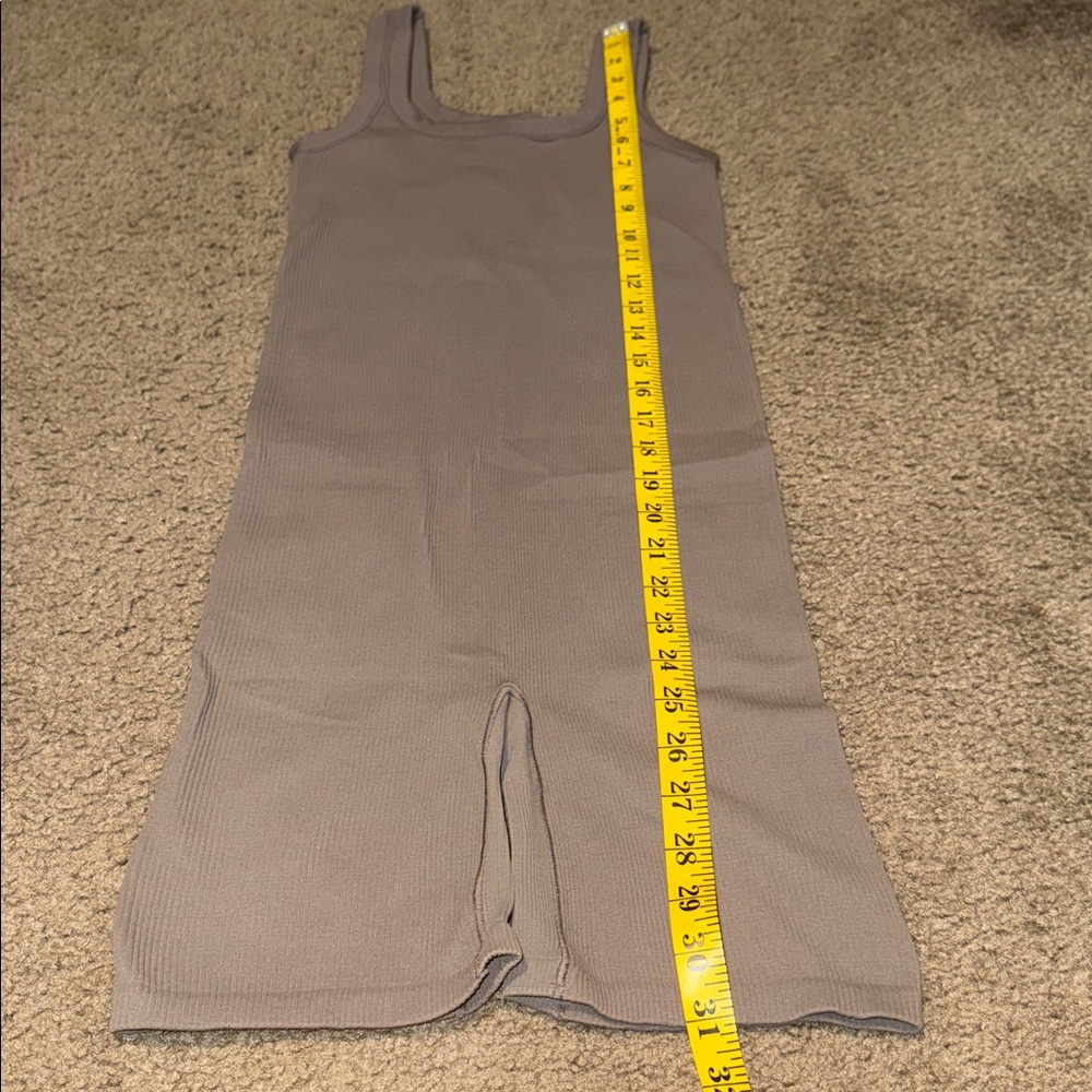 SPANX taupe ribbed bodysuit - Picture 3 of 6